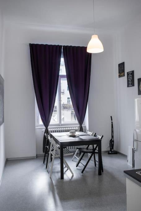 Prince Matyas Apartment Прага Экстерьер фото