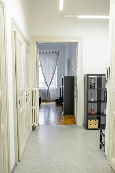 Prince Matyas Apartment Прага Экстерьер фото